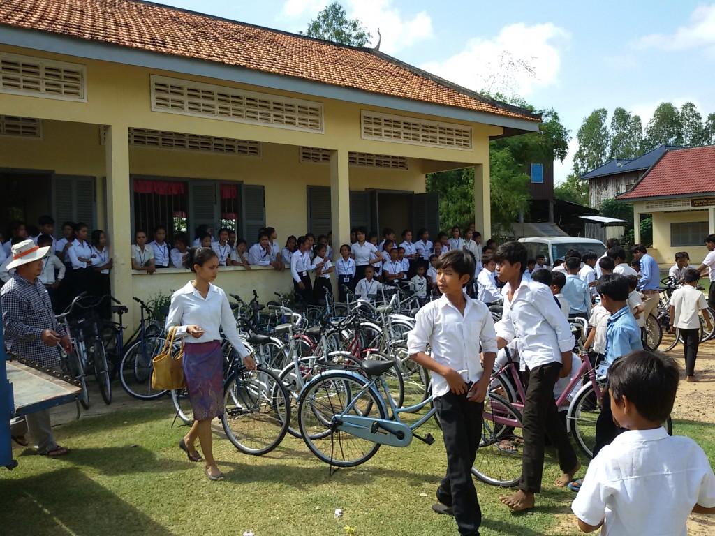 2015 Graduates receive their bikes 